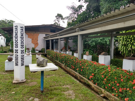 Museu de Geociências do IG-UFPA  onde são desenvolvidas as principais atividades de ensino, pesquisa e extensão do Grupo PET-Geologia-UFPA